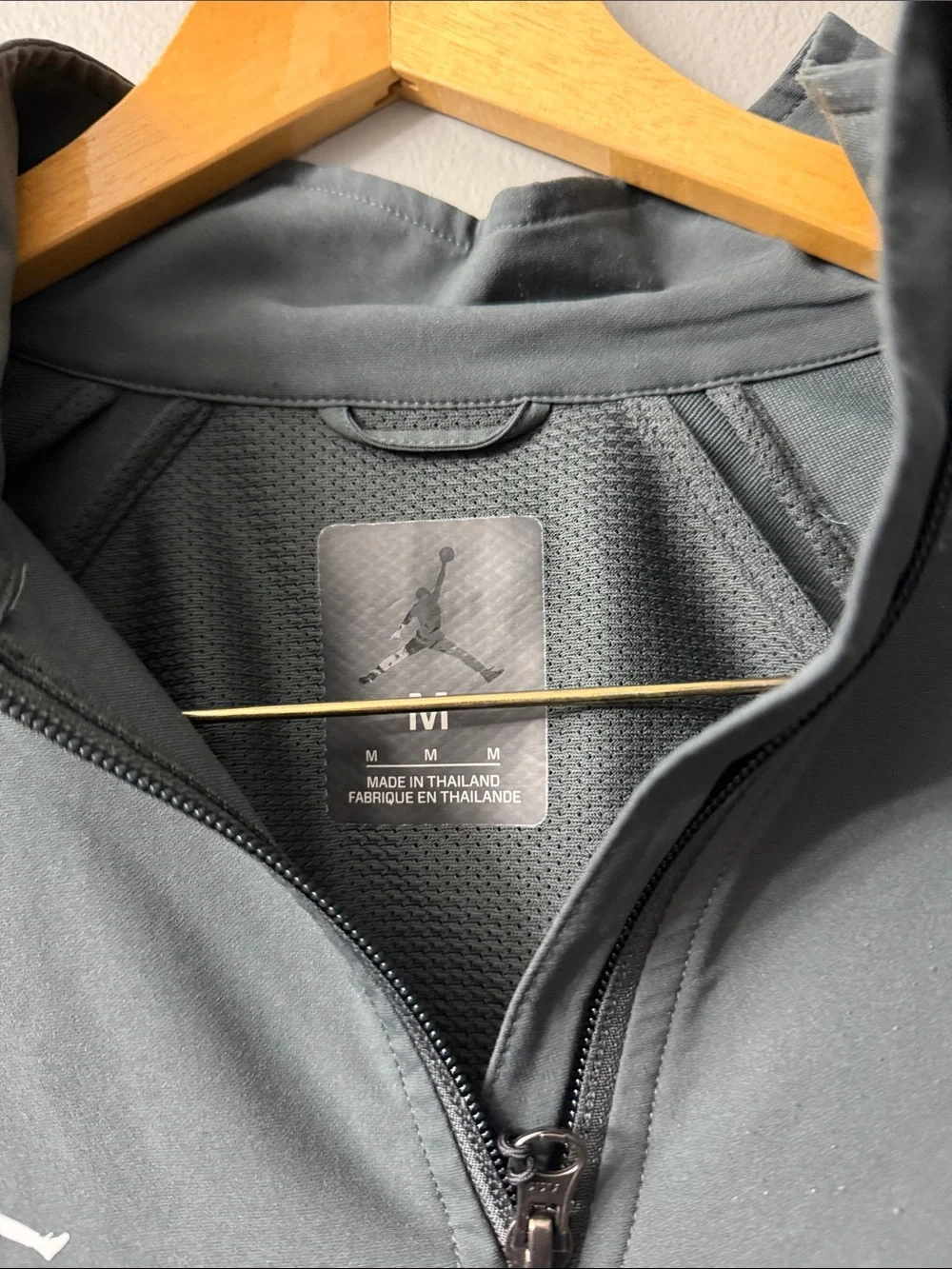 Jordan Men's Charcoal Grey Quarter-Zip Performance Jacket